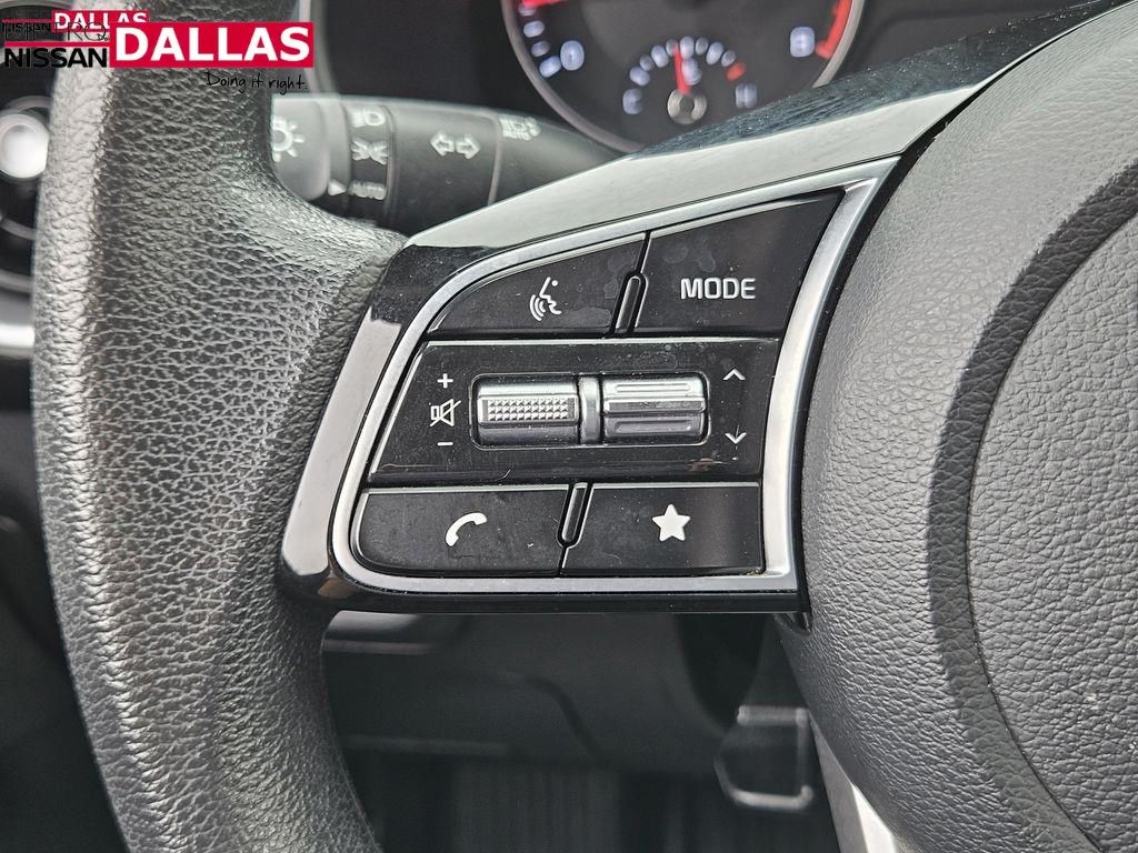 Vehicle image 29 of 33