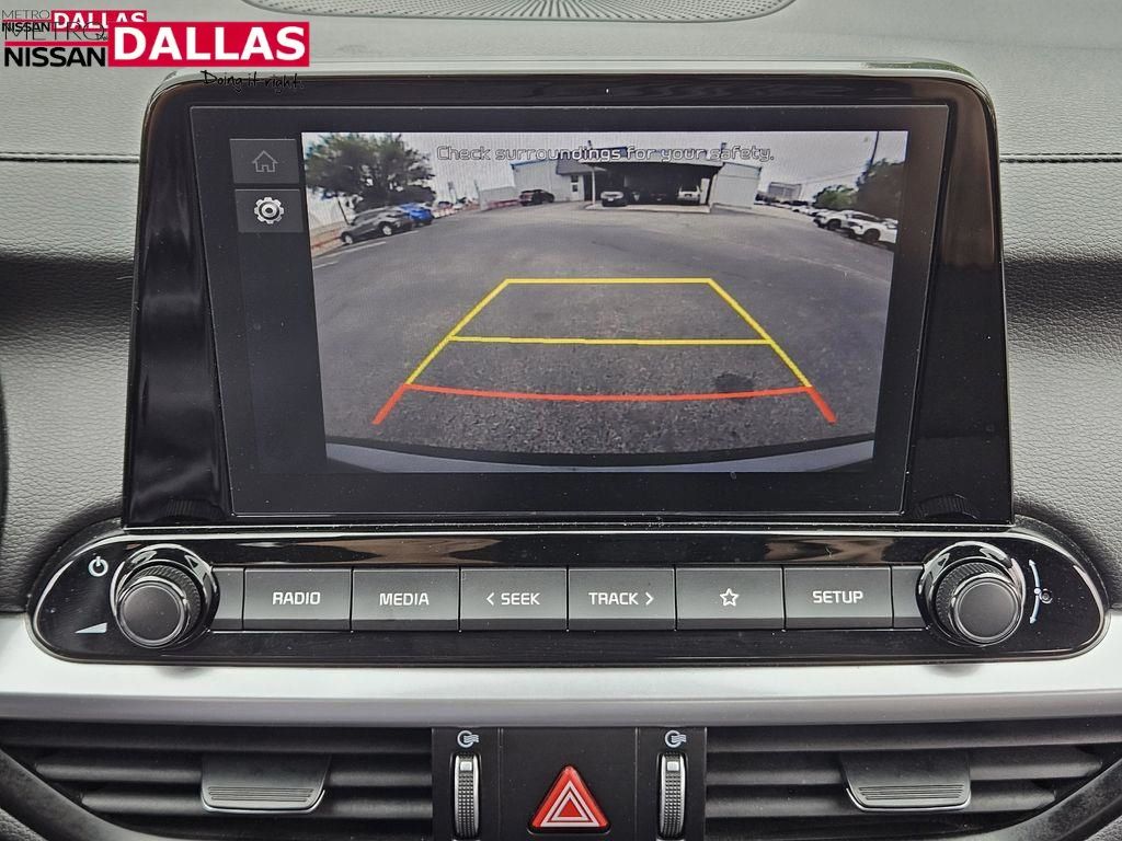 Vehicle image 21 of 33