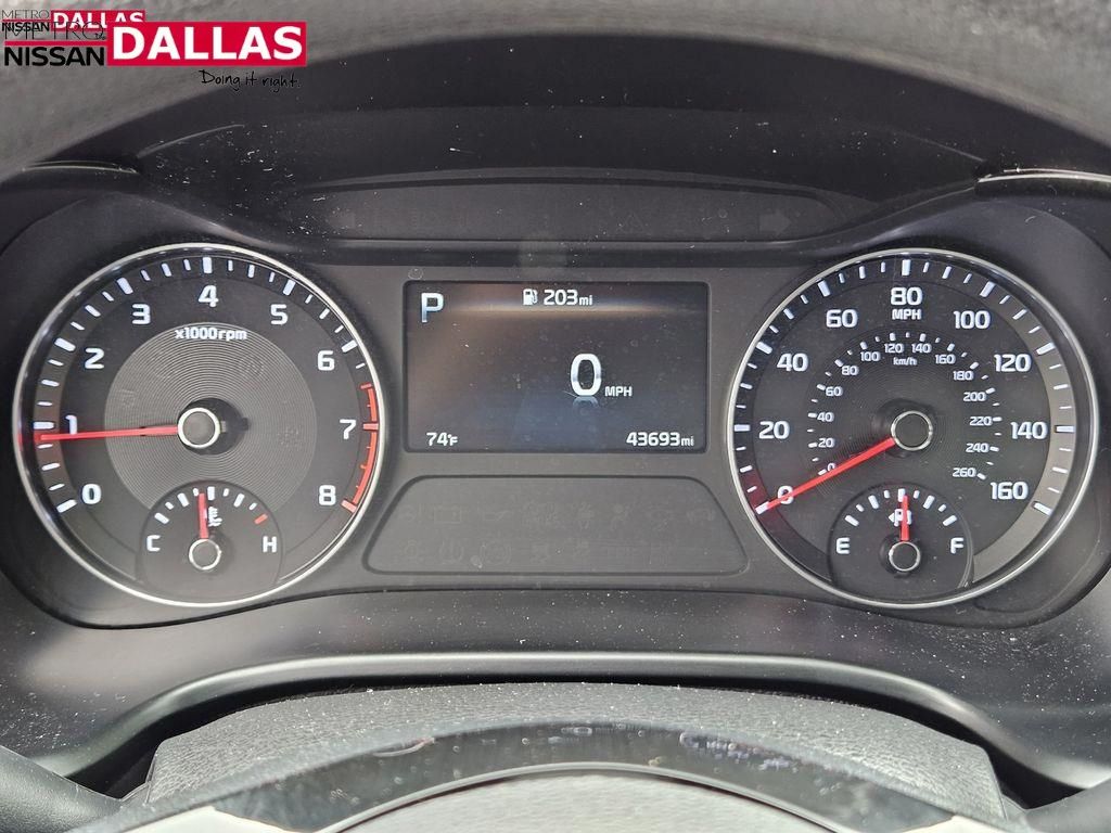 Vehicle image 19 of 33