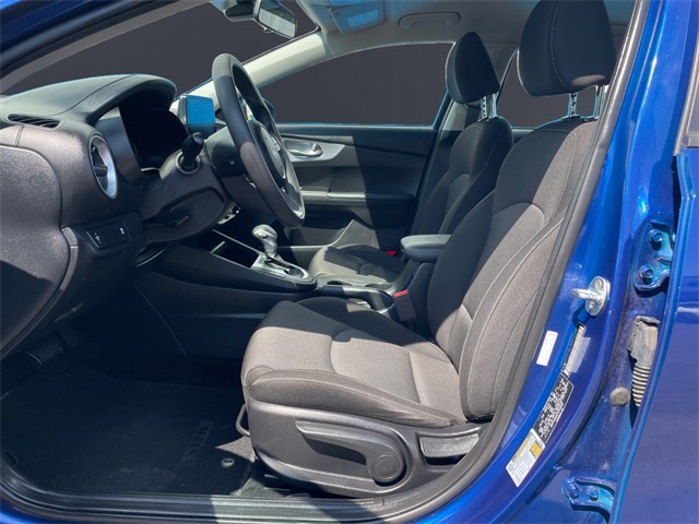 Vehicle image 12 of 15