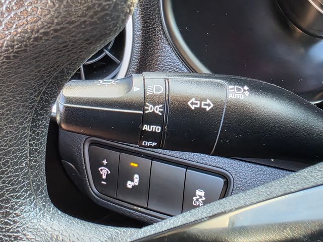 2023 Kia Forte LXS Image 27 of 35