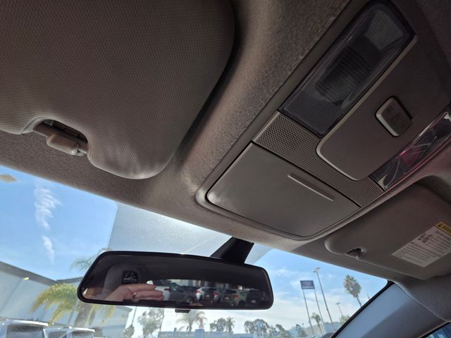 2023 Kia Forte LXS Image 32 of 35