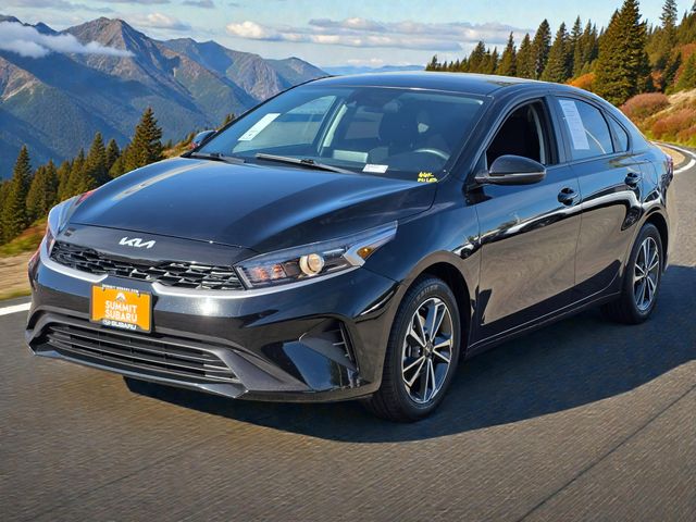 2023 Kia Forte LXS Image 1 of 35