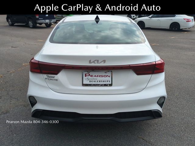 2023 Kia Forte LXS Image 8 of 26