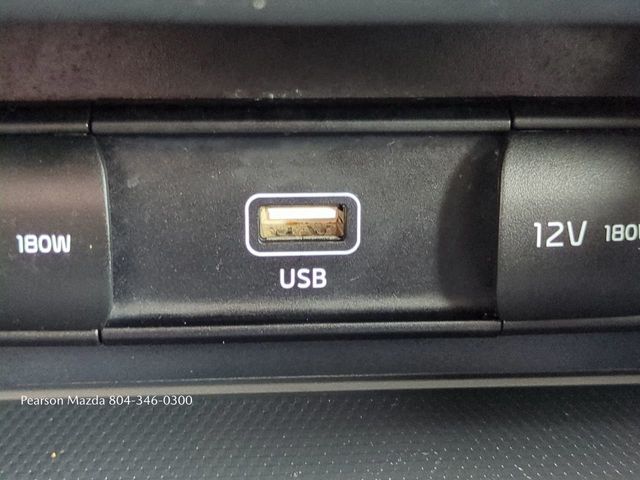 2023 Kia Forte LXS Image 17 of 26