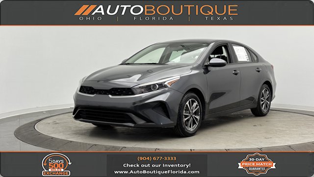 2023 Kia Forte LXS Image 1 of 31