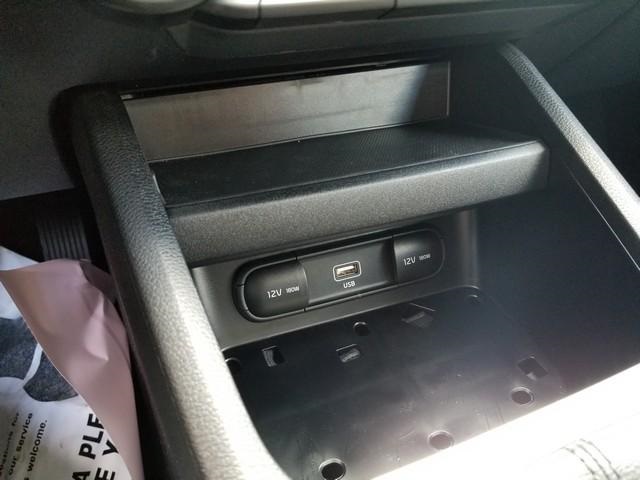 Vehicle image 22 of 27