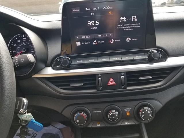 Vehicle image 18 of 27