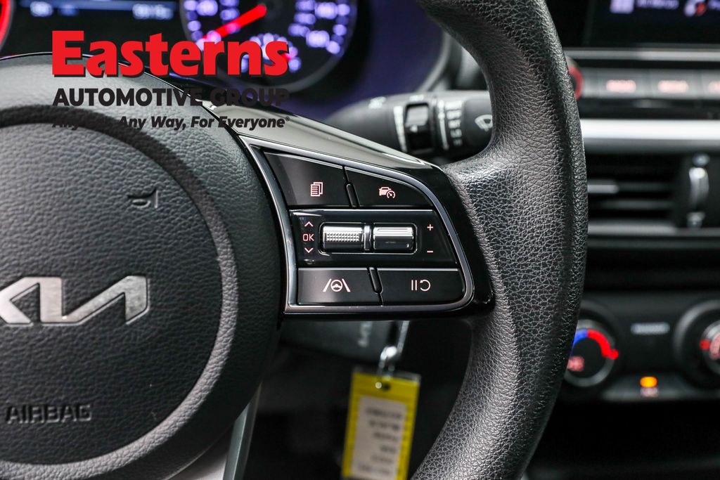 2023 Kia Forte LXS Image 49 of 63