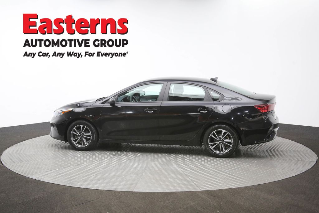 2023 Kia Forte LXS Image 36 of 63