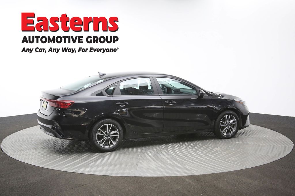 2023 Kia Forte LXS Image 21 of 63