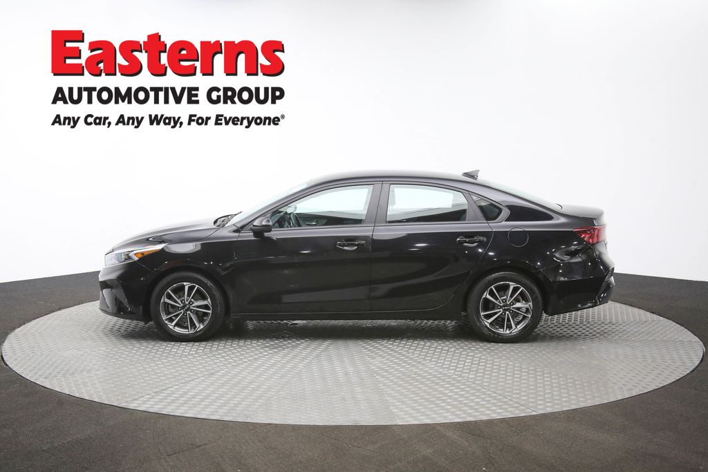 2023 Kia Forte LXS Image 34 of 63