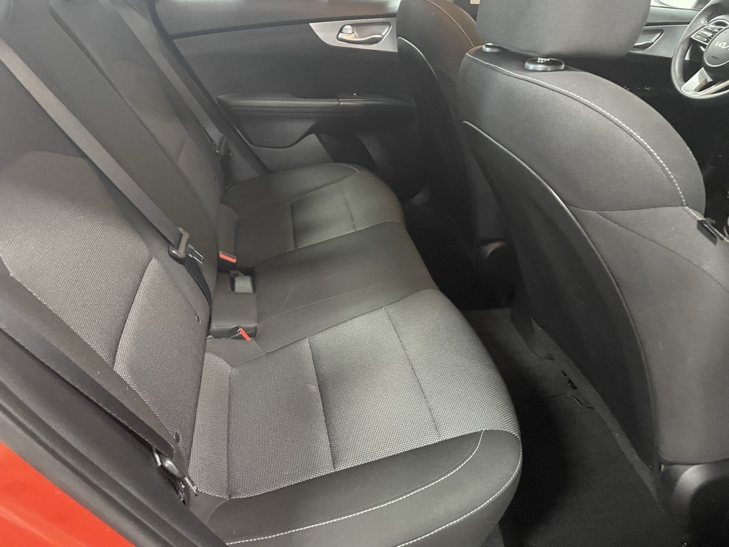 Vehicle image 24 of 31