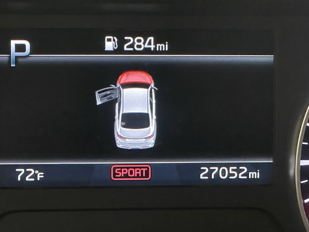 Vehicle image 14 of 31