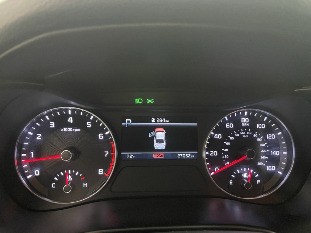 Vehicle image 13 of 31