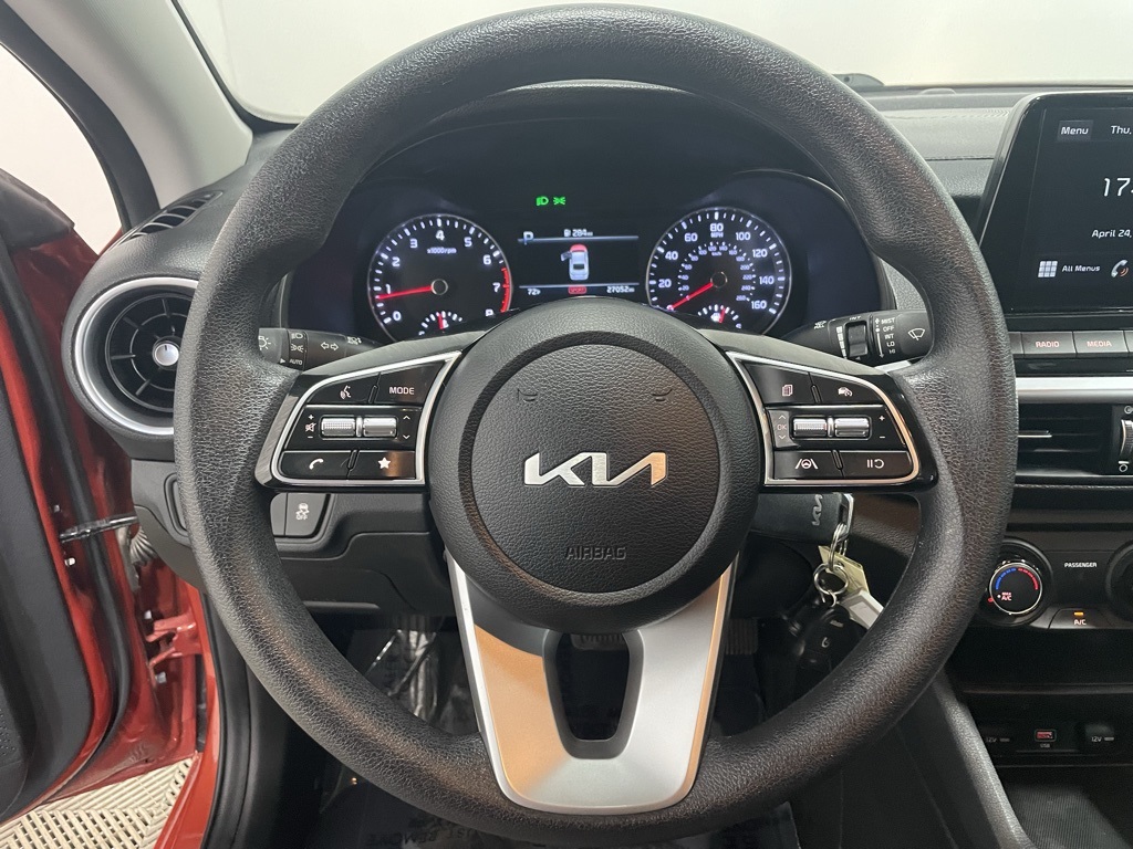 Vehicle image 10 of 31