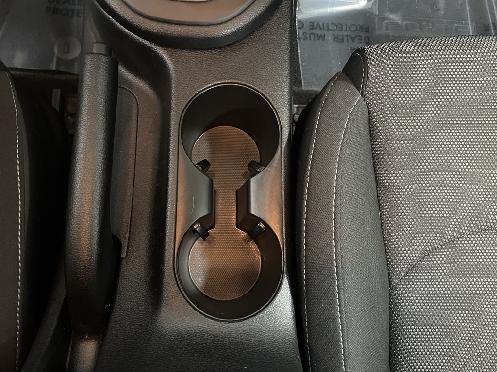 Vehicle image 21 of 31