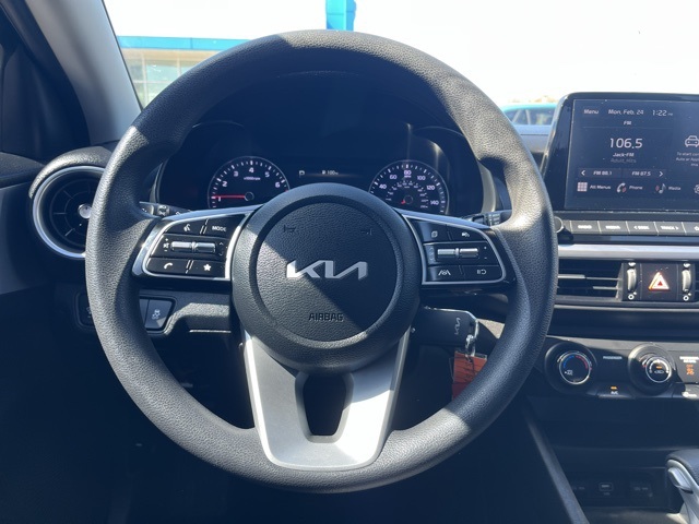 Vehicle image 16 of 30