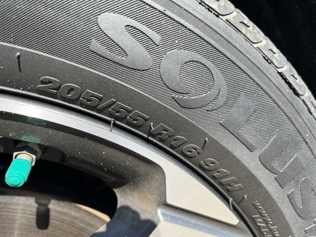 Vehicle image 11 of 30