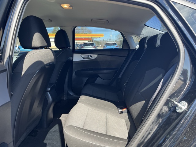 Vehicle image 29 of 30