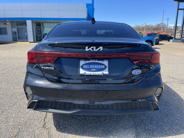 Vehicle image 8 of 30
