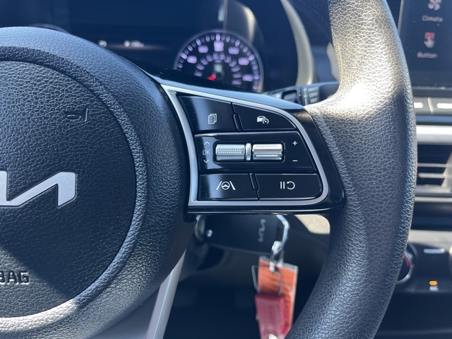 Vehicle image 18 of 30