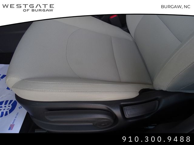 Vehicle image 19 of 31