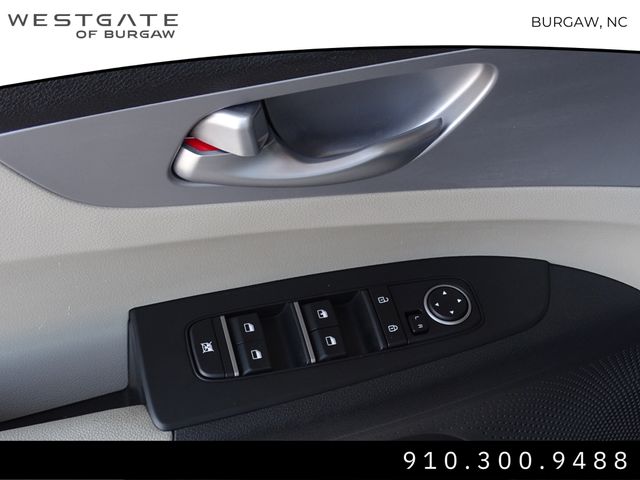 Vehicle image 20 of 31
