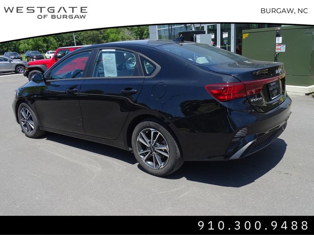 Vehicle image 10 of 31