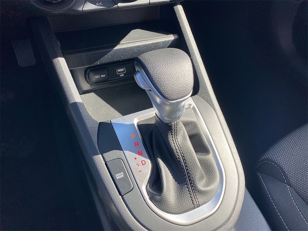 Vehicle image 12 of 24