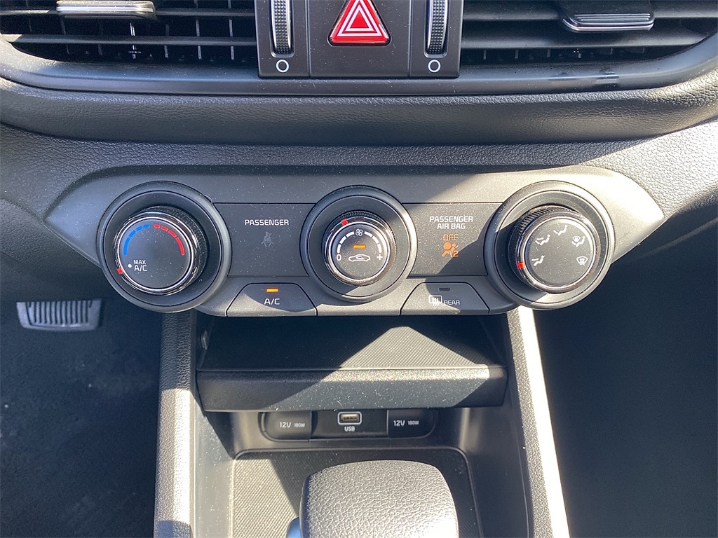 Vehicle image 13 of 24