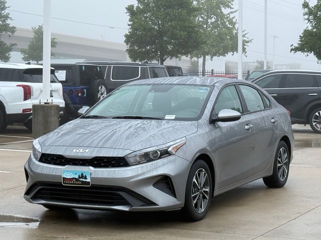 2023 Kia Forte LXS Image 1 of 28