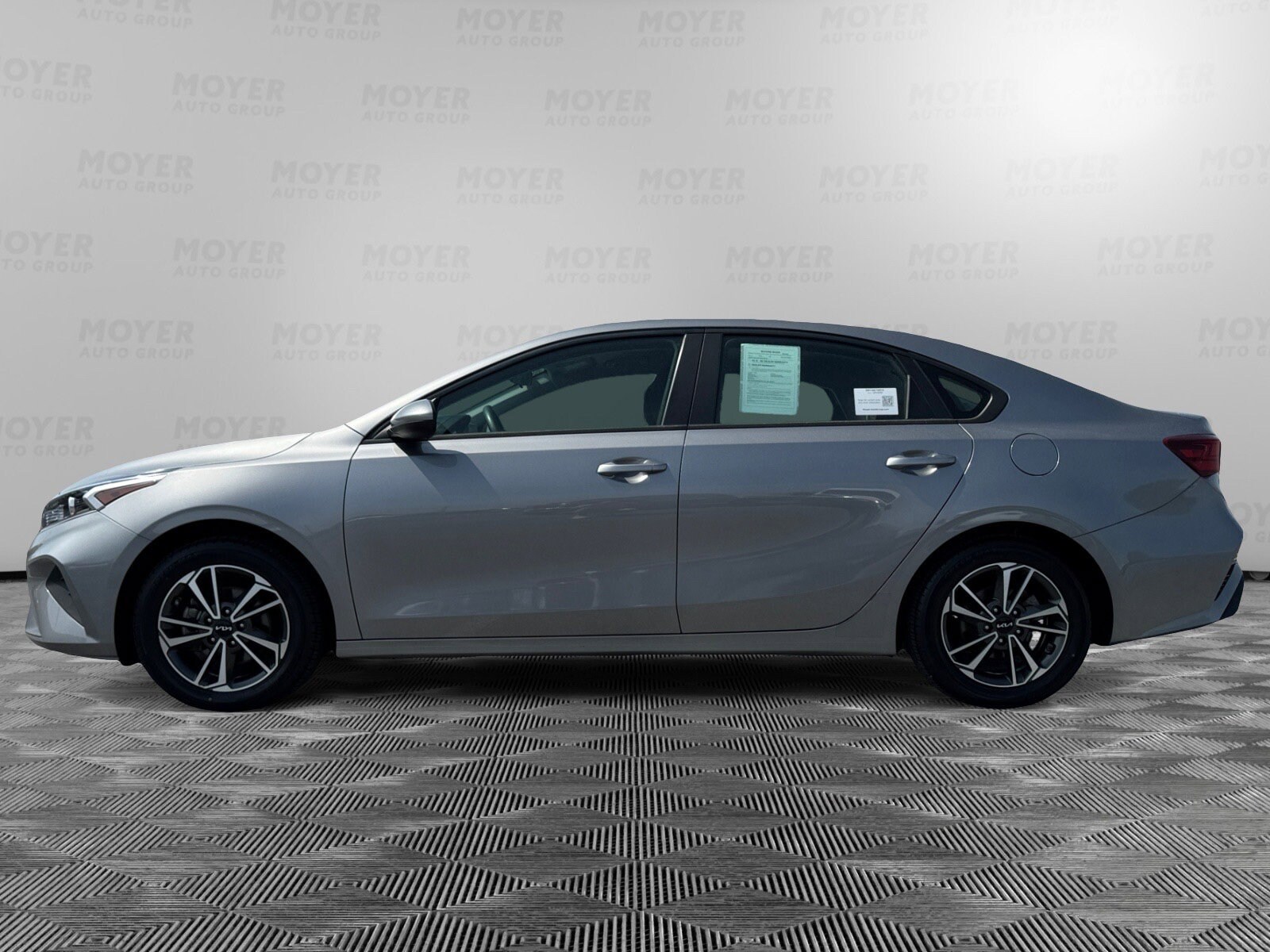 Vehicle image 2 of 28