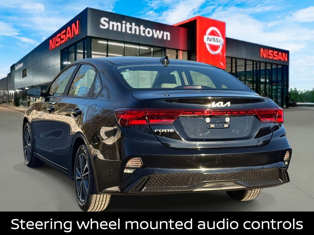 2023 Kia Forte LXS Image 21 of 30