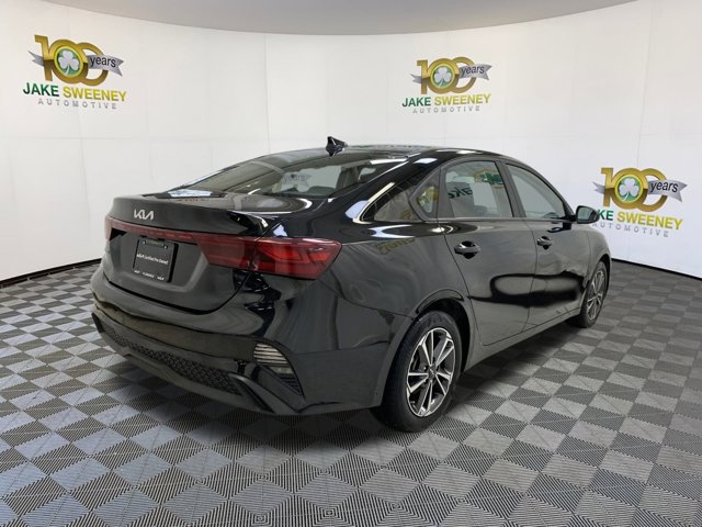 Vehicle image 3 of 26