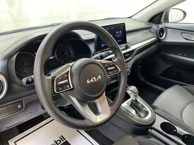 Vehicle image 22 of 26