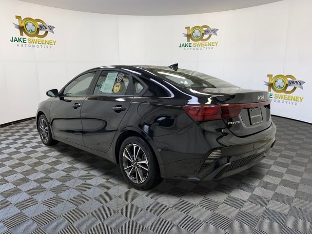 Vehicle image 8 of 26