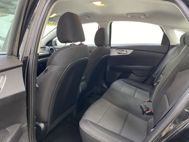 Vehicle image 11 of 26