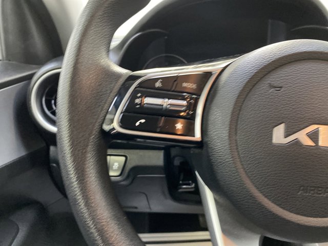 Vehicle image 14 of 26