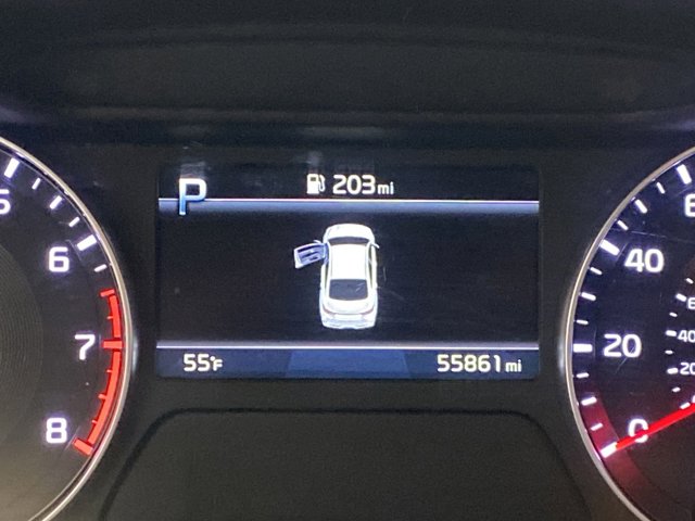Vehicle image 17 of 26