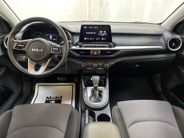 Vehicle image 12 of 26