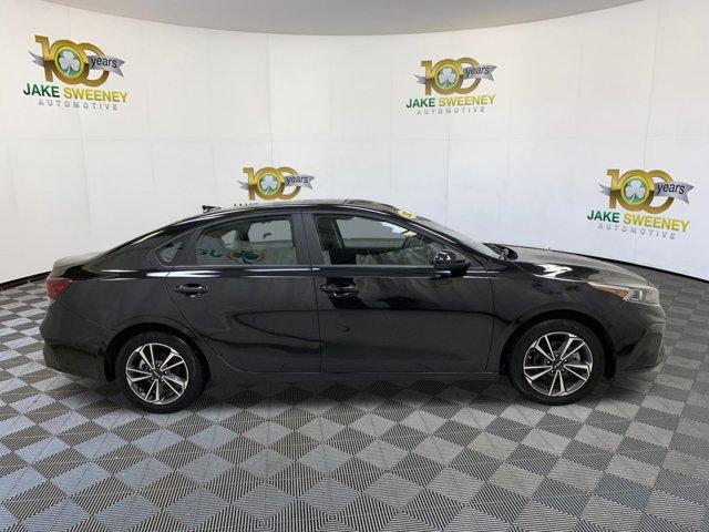 Vehicle image 7 of 26
