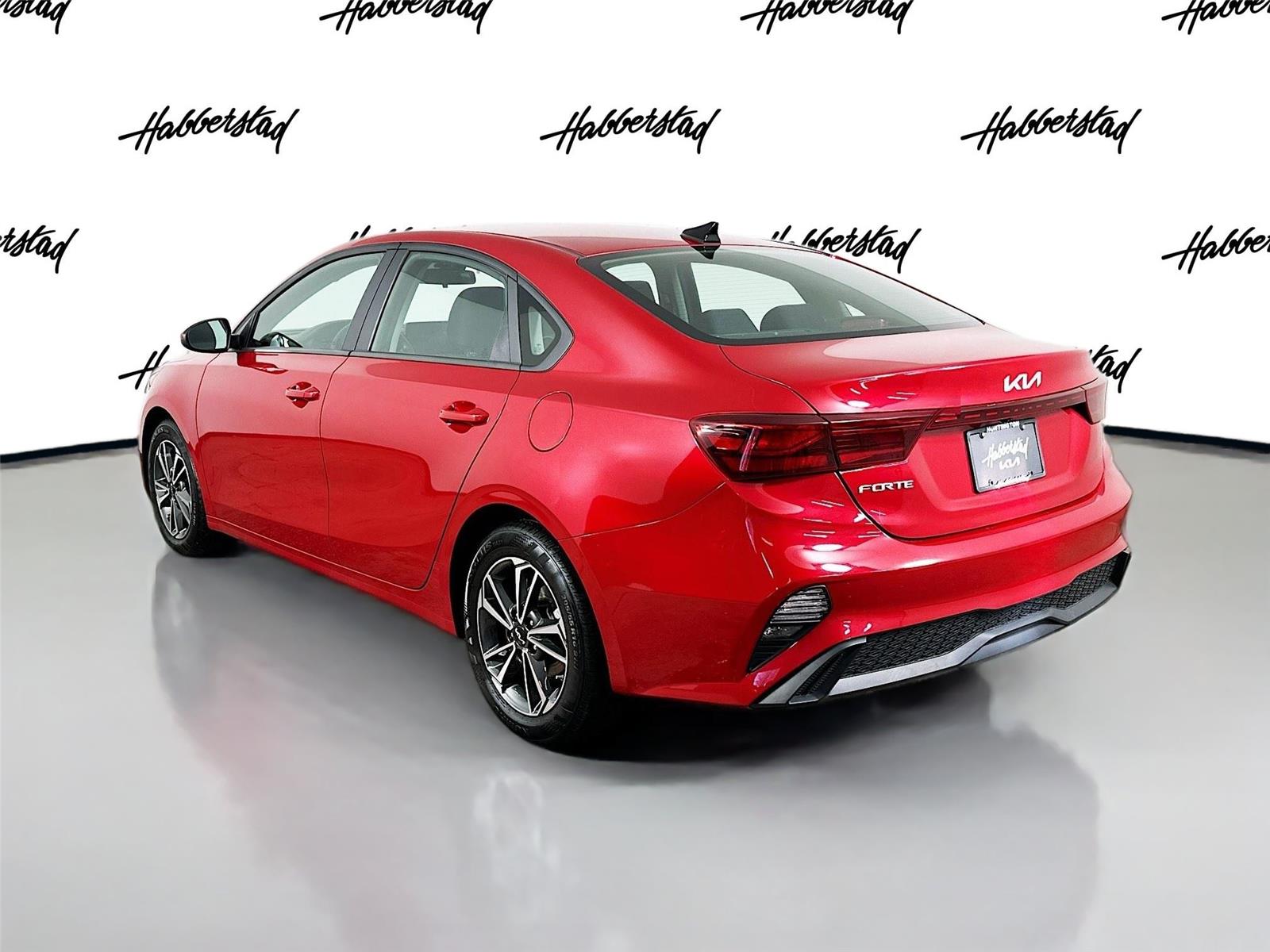 2023 Kia Forte LXS Image 10 of 34