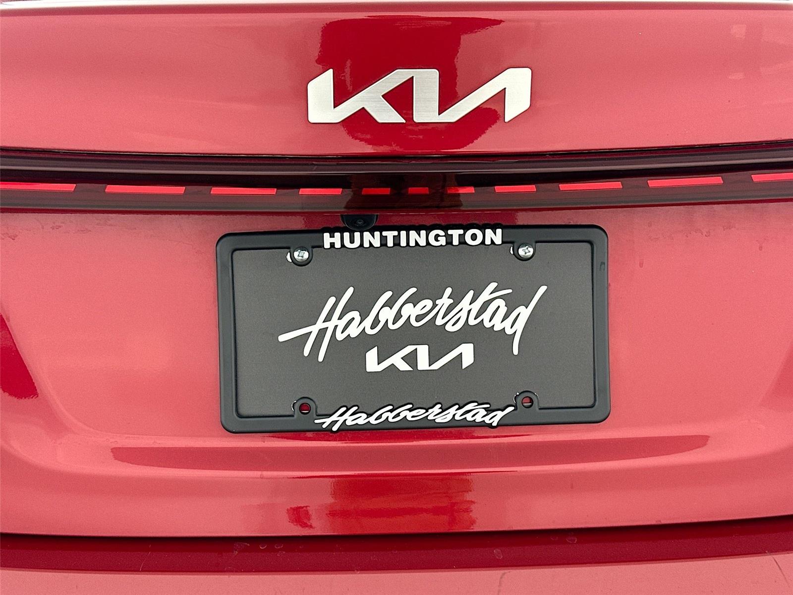 2023 Kia Forte LXS Image 24 of 34