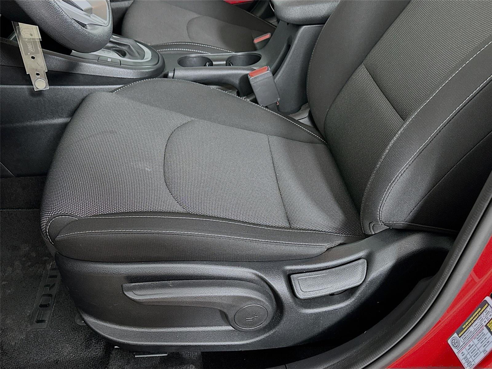 2023 Kia Forte LXS Image 33 of 34