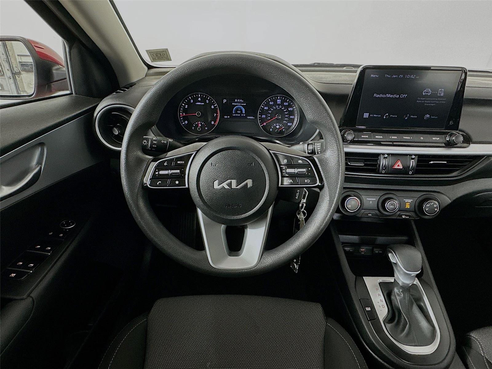 2023 Kia Forte LXS Image 21 of 34