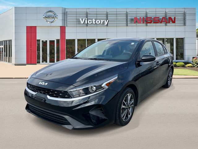 2023 Kia Forte LXS Image 1 of 35