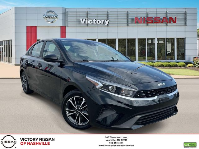 2023 Kia Forte LXS Image 2 of 35