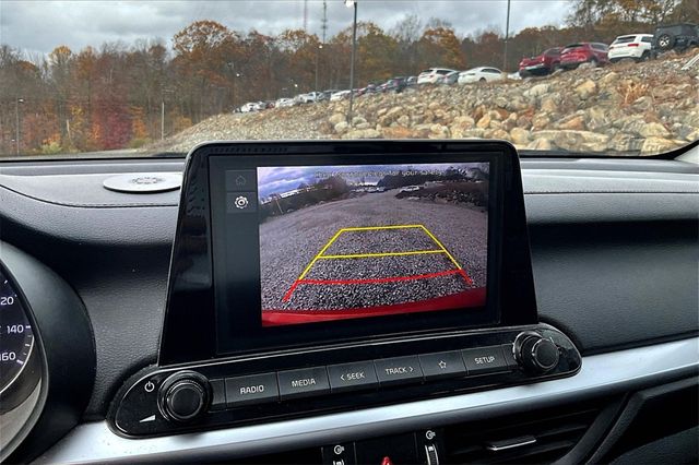 2023 Kia Forte LXS Image 19 of 32