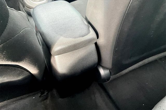 2023 Kia Forte LXS Image 25 of 32